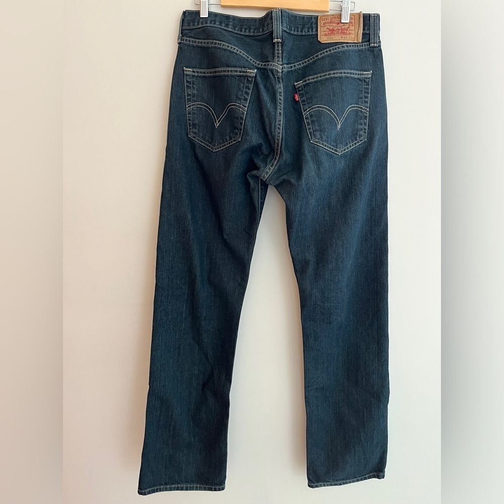 LEVI’S Original 501 Straight Leg Button Fly Men's Jeans Dark Wash 100% Cotton